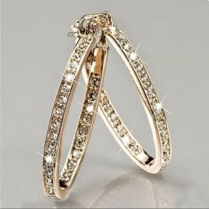 NIB Dazzling Shiny Zircon Hoop Earrings - Large Oval Huggie Design